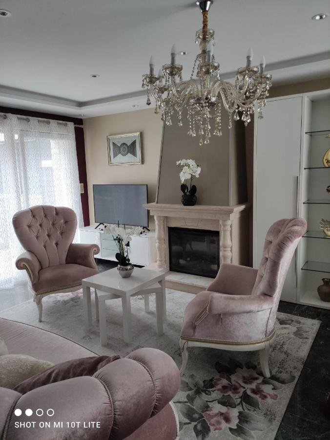 Villa Angelina Montévrain Exteriér fotografie